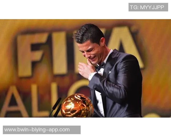 足球巨星巅峰荣耀之路全面解析从金球奖到世界杯大满贯